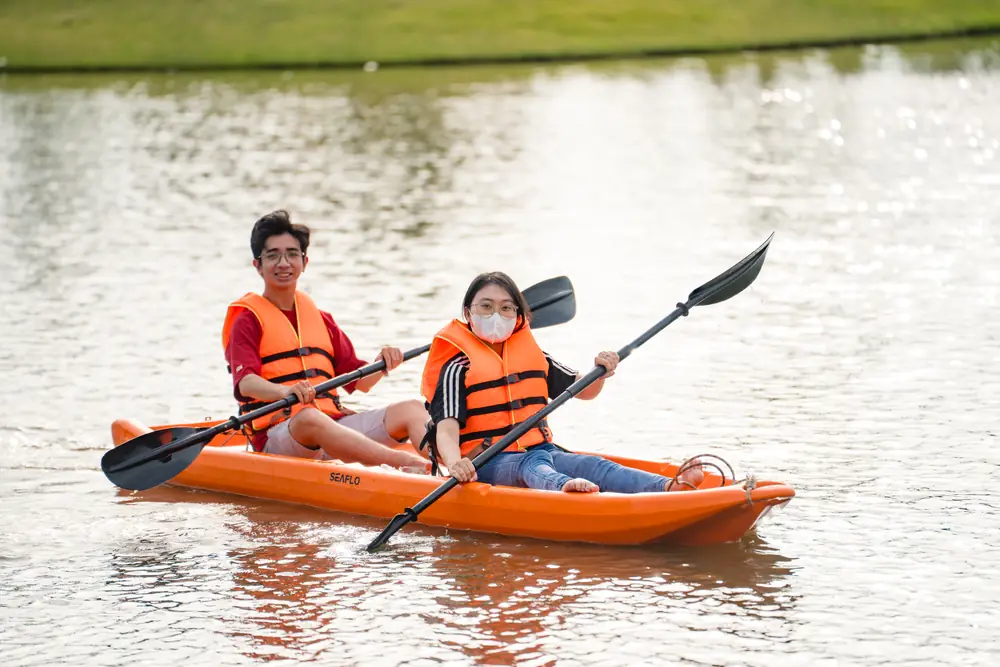 Chèo kayak hồ trung tâm Nam Long II