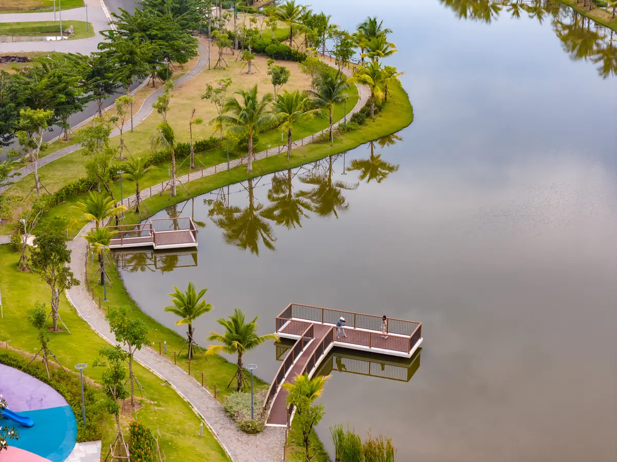 Đường dạo ven hồ Nam Long II Central Lake